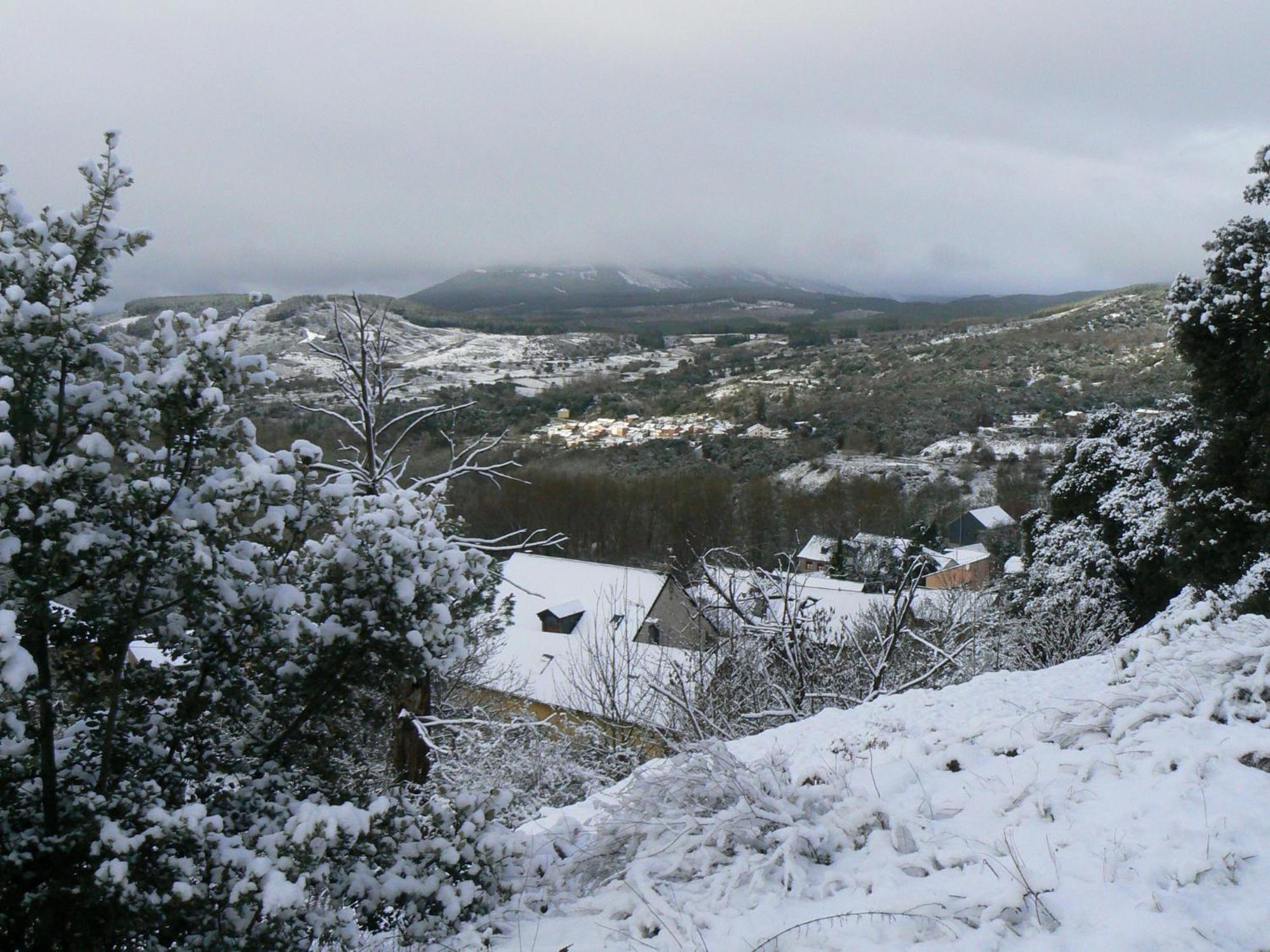 Casa de turismo rural Sardom2 Apartment Bembibre  Bagian luar foto