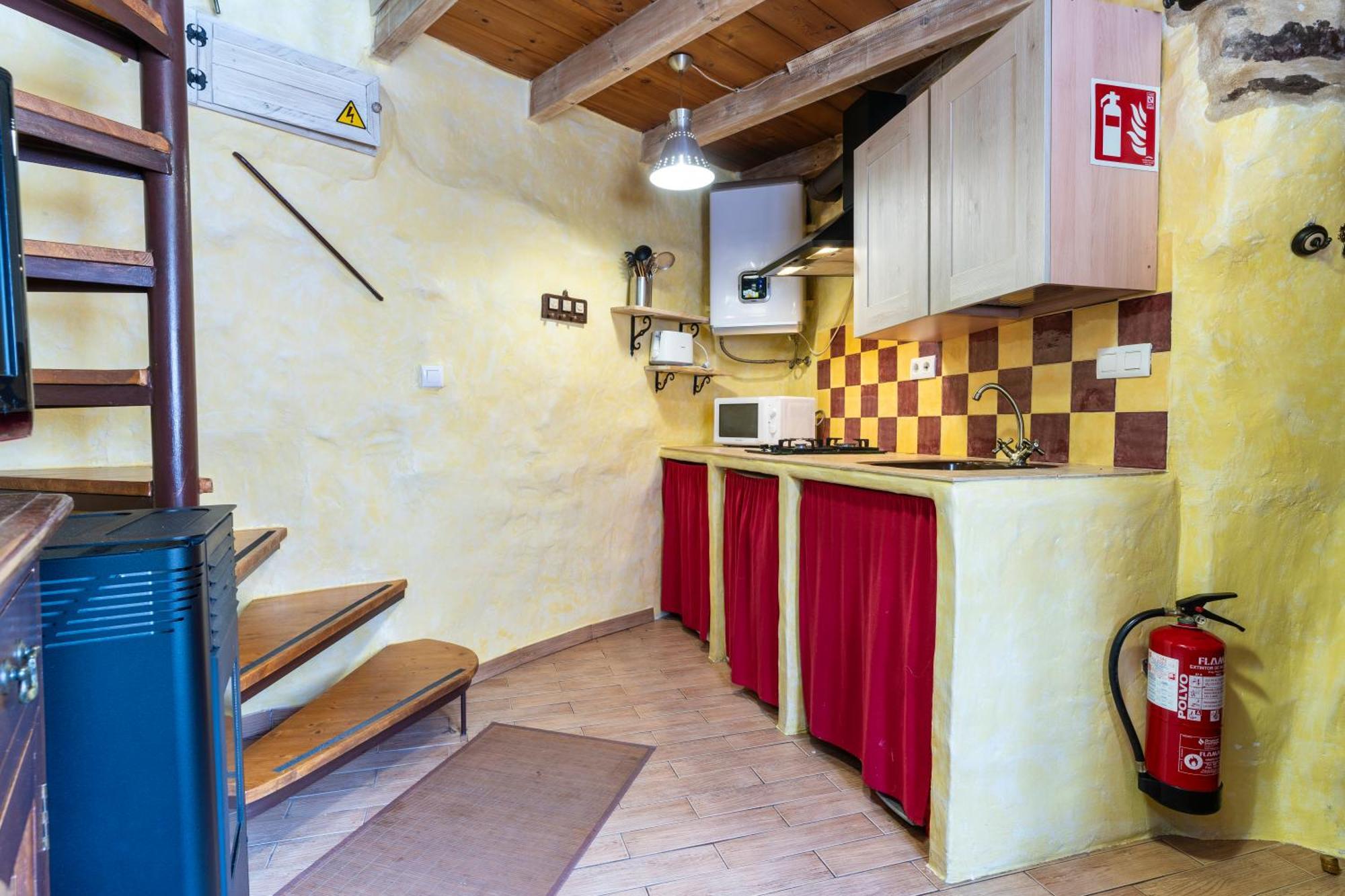 Casa De Turismo Rural Sardom2 Bembibre  Bagian luar foto