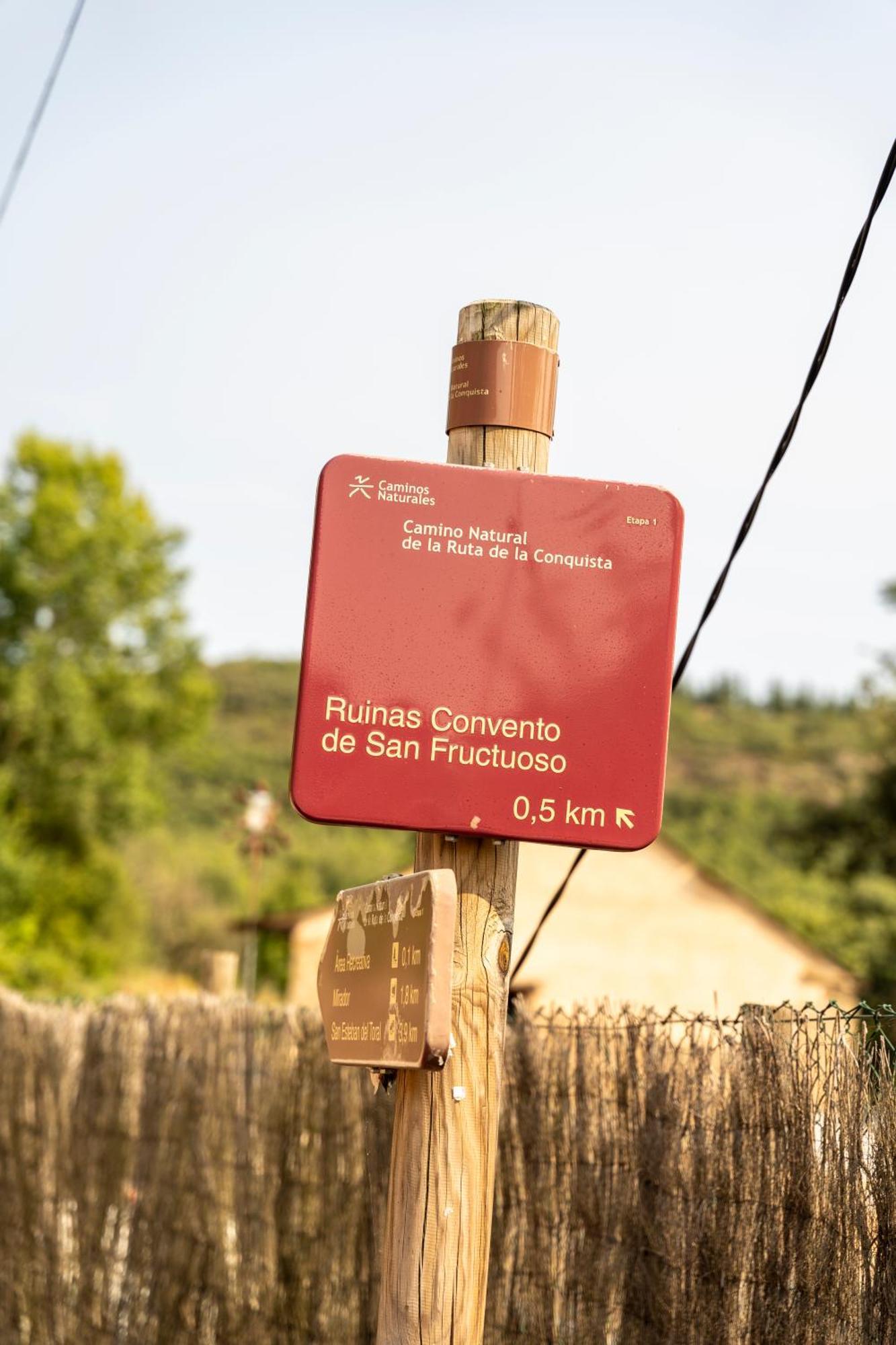 Casa De Turismo Rural Sardom2 Bembibre  Bagian luar foto