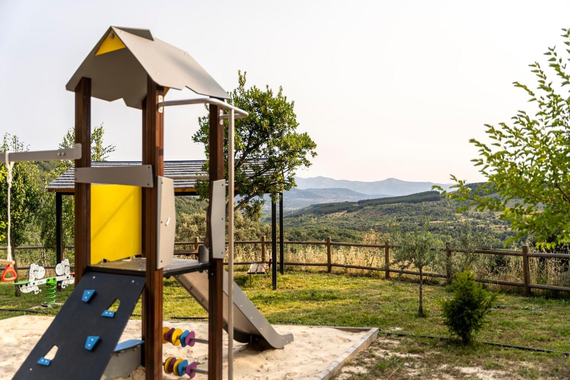 Casa De Turismo Rural Sardom2 Bembibre  Bagian luar foto
